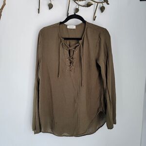 Bella dahl brown tunic with lace up collar
